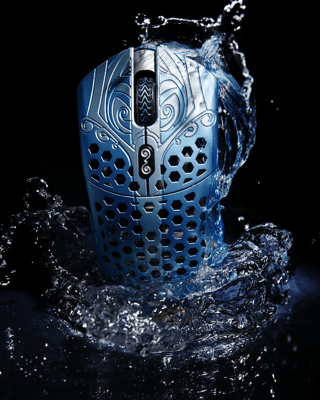 Finalmouse Starlight-12 Poseidon Colourway (via Finalmouse.com)